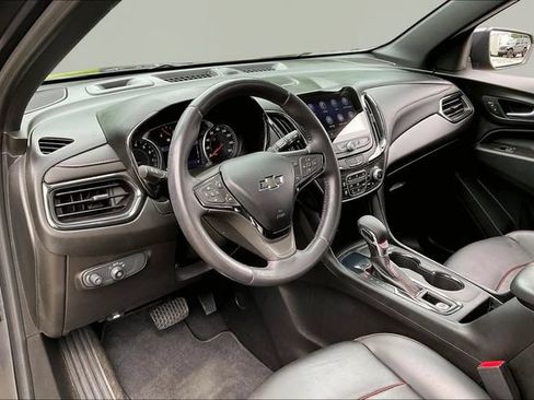 Used 2022 Chevrolet Equinox RS w/ RS Leather Package FWD image 10
