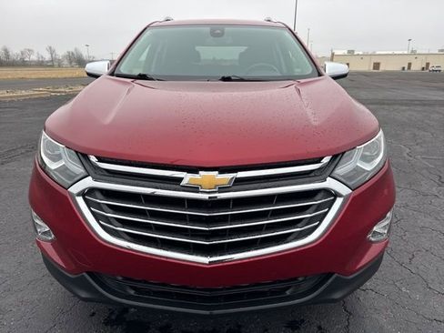 Used 2020 Chevrolet Equinox Premier image 2