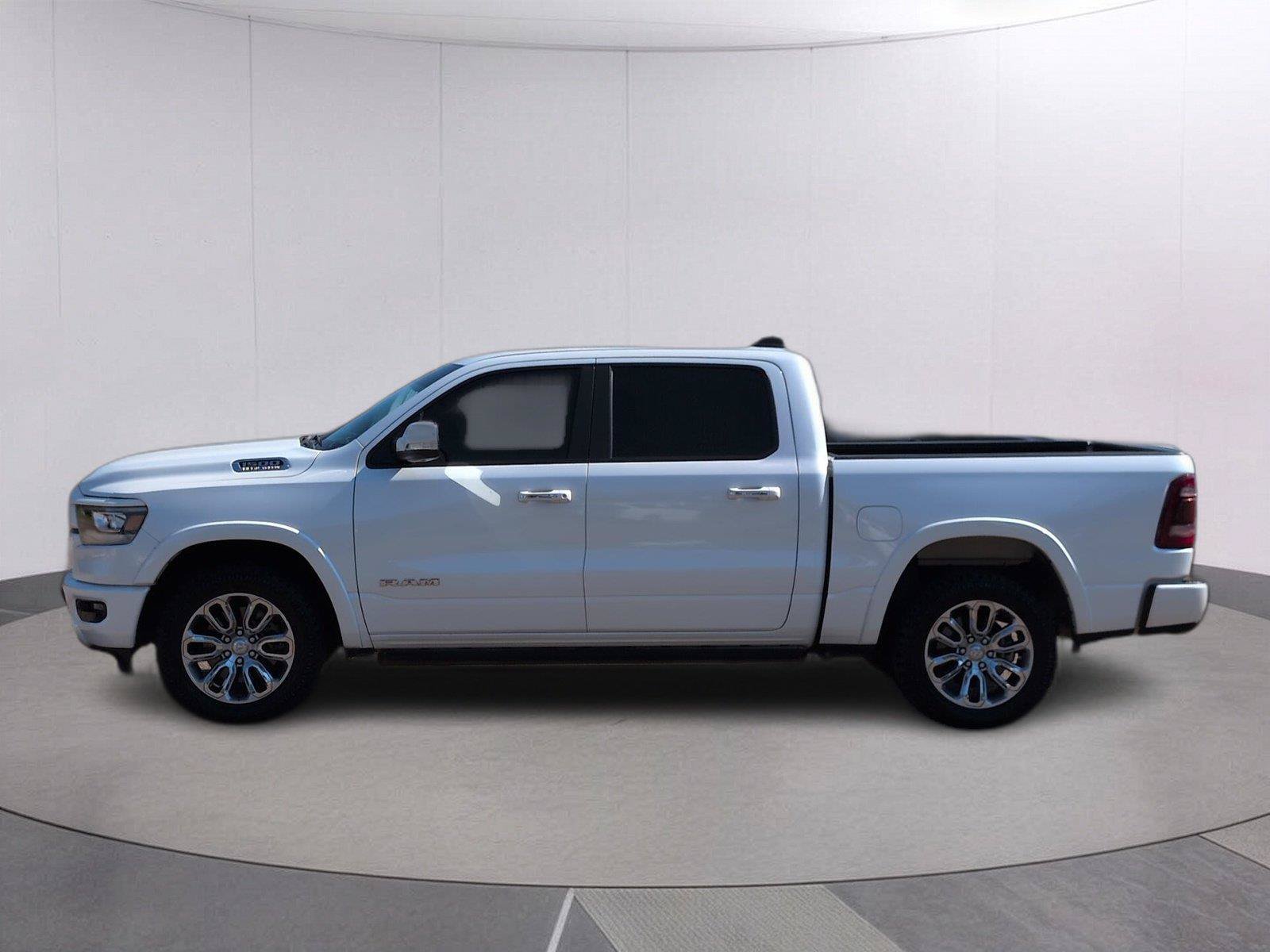 Used 2022 RAM 1500 Laramie w/ Laramie Southwest Edition AWD/4WD image 2