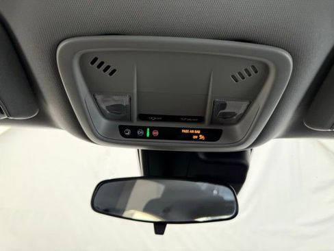 Used 2023 Chevrolet Malibu LT image 36