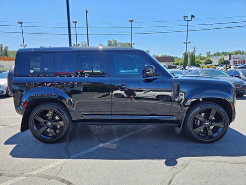 Used 2023 Land Rover Defender 110 V8 image 6