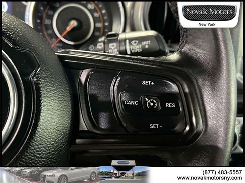 Used 2022 Jeep Wrangler Willys image 19