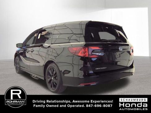Used 2024 Honda Odyssey Sport image 3