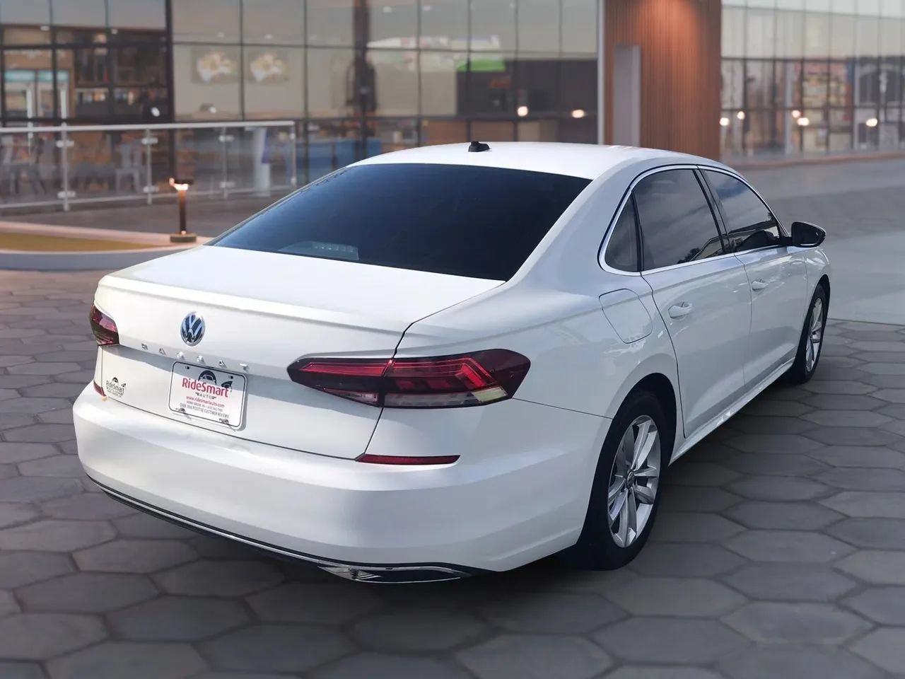 Used 2020 Volkswagen Passat 2.0T SE FWD image 5