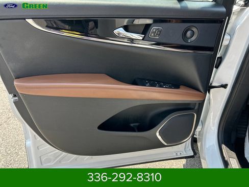 Certified 2023 Lincoln Nautilus Reserve w/ Equipment Group 201A AWD/4WD image 10