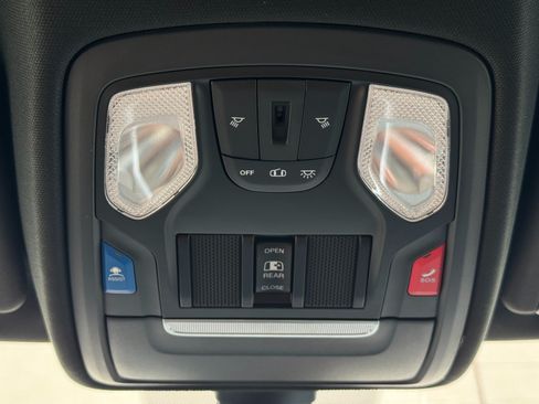 Used 2020 RAM 1500 Big Horn AWD/4WD image 32