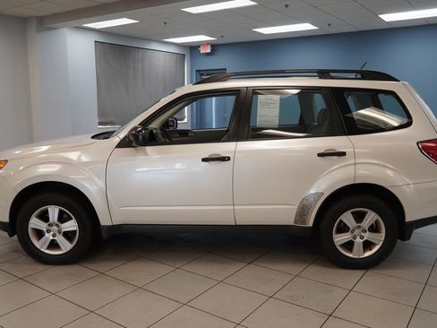 Used 2013 Subaru Forester 2.5X AWD/4WD image 2