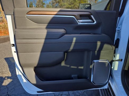 New 2026 Chevrolet Silverado 3500 High Country w/ High Country Premium Package image 31