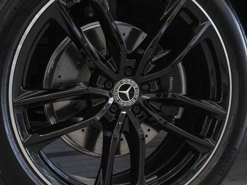New 2026 Mercedes-Benz GLS 580 4MATIC image 33