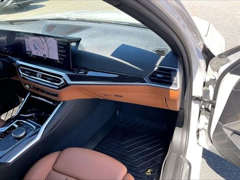Used 2023 BMW 330i xDrive Sedan w/ Premium Package AWD/4WD image 12