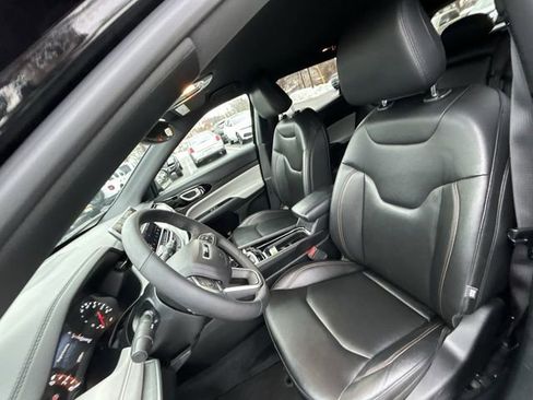 Used 2024 Jeep Compass Limited image 15