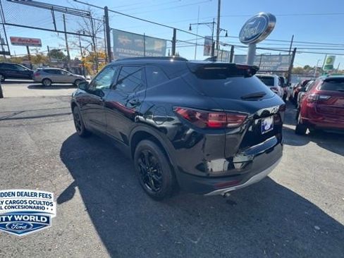 Used 2023 Chevrolet Blazer LT w/ Convenience Package FWD image 3
