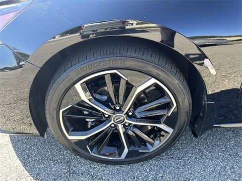 Certified 2024 Nissan Altima 2.5 SR w/ SR Premium Package image 10