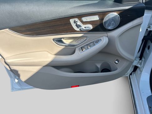 Used 2015 Mercedes-Benz C 300 4MATIC Sedan image 18