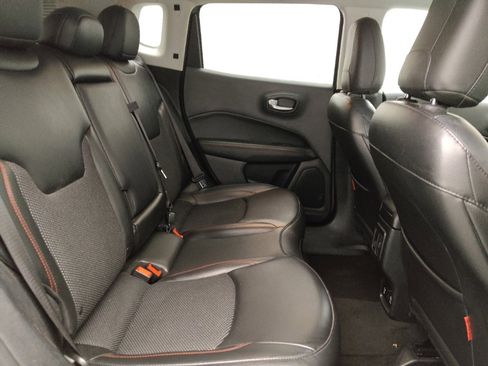 Used 2021 Jeep Compass Trailhawk AWD/4WD image 19