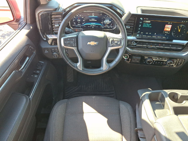 Used 2024 Chevrolet Silverado 1500 LT w/ Z71 Off-Road Package AWD/4WD image 3