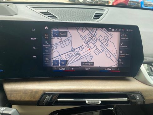 Used 2023 BMW X1 xDrive28i w/ Premium Package AWD/4WD image 19