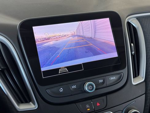 Used 2023 Chevrolet Malibu LT image 28