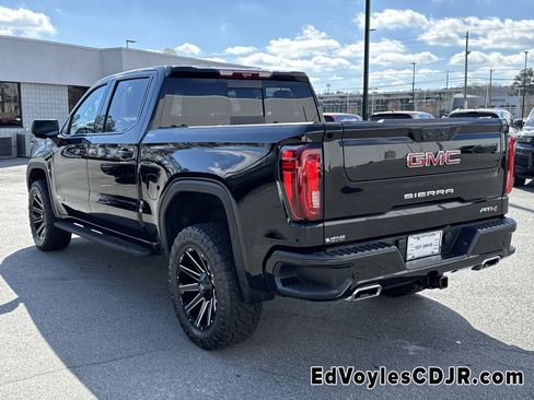 Used 2023 GMC Sierra 1500 AT4 w/ AT4 Premium Package image 6