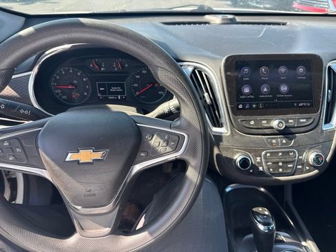 Used 2020 Chevrolet Malibu LT FWD image 7