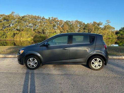 Used 2013 Chevrolet Sonic LT image 2