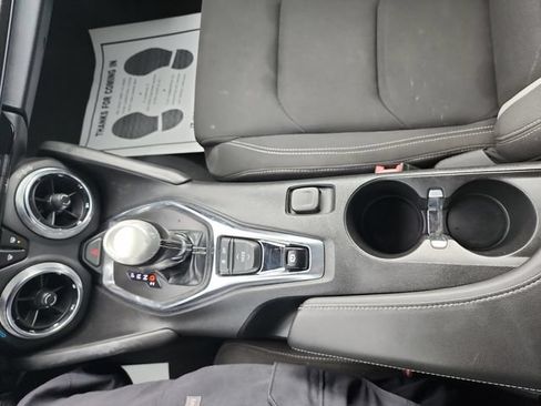 Used 2021 Chevrolet Camaro LT RWD image 30