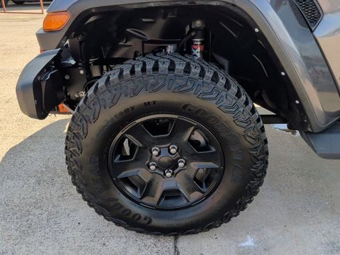 Used 2021 Jeep Gladiator Mojave AWD/4WD image 51