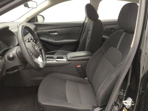 Used 2024 Nissan Sentra SV FWD image 17