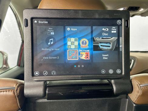 Used 2017 Chrysler Pacifica Limited FWD image 32