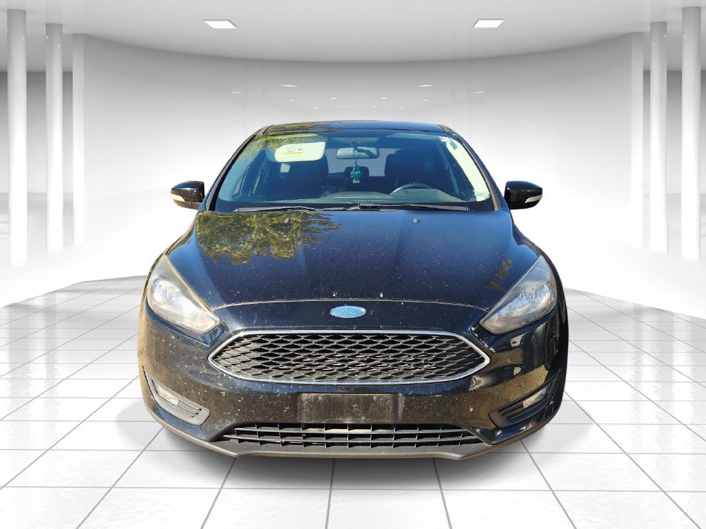 Used 2018 Ford Focus SEL w/ Cold Weather Package FWD image 7