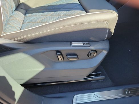 New 2026 Volkswagen Atlas Cross Sport SEL Premium R-Line image 7