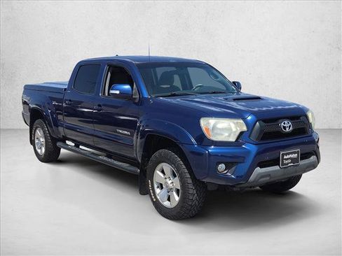 Used 2015 Toyota Tacoma PreRunner w/ TRD Sport Package RWD image 3