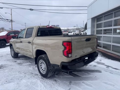 Used 2023 Chevrolet Colorado W/T image 2