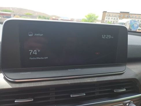 Used 2022 Kia Telluride SX w/ SX Prestige Package image 8