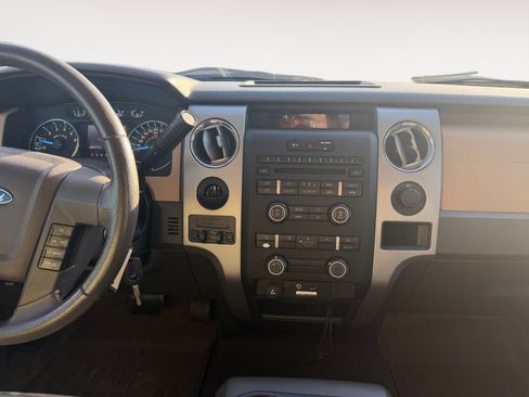 Used 2012 Ford F150 XLT w/ XLT Chrome Pkg image 11