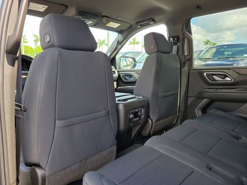 Used 2021 Chevrolet Tahoe LS RWD image 17