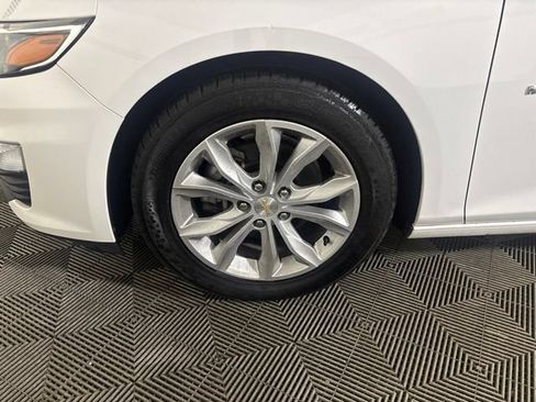 Used 2023 Chevrolet Malibu LT FWD image 40