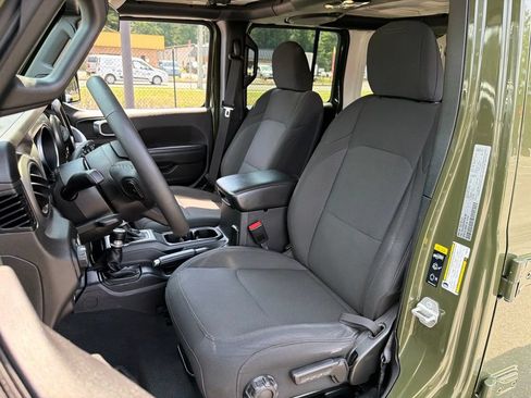 Used 2023 Jeep Wrangler Unlimited w/ Cold Weather Group AWD/4WD image 23