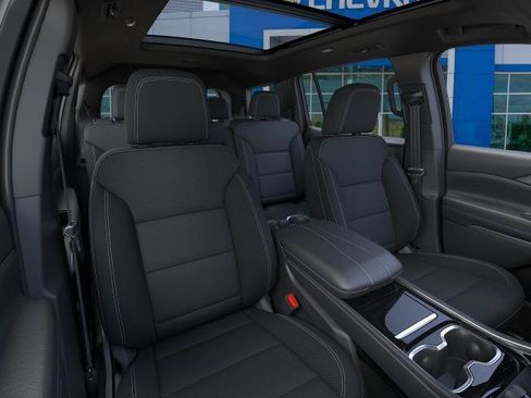 New 2026 Chevrolet Traverse LT w/ Sun and Wheel Package FWD image 40