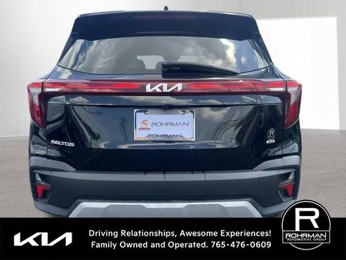 Used 2024 Kia Seltos LX AWD/4WD image 5