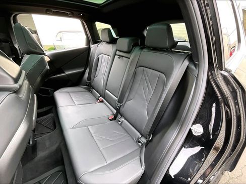 Used 2025 BMW X3 xDrive30i w/ Premium Package image 28