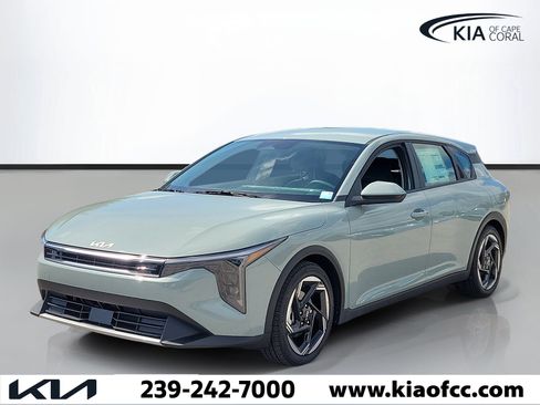 New 2026 Kia K4 EX FWD image 3