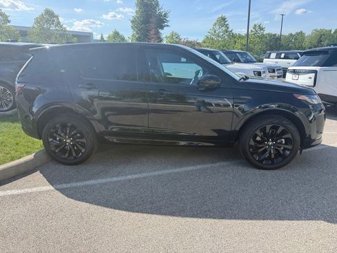 Used 2025 Land Rover Discovery Sport S AWD/4WD image 4