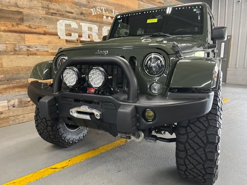 Used 2014 Jeep Wrangler Unlimited Rubicon w/ Connectivity Group AWD/4WD image 54