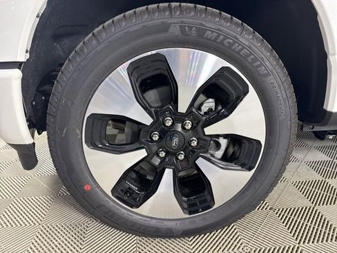 New 2025 Ford F150 Lightning Platinum image 29
