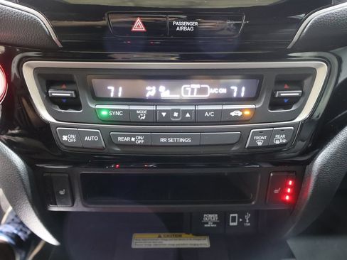 Used 2022 Honda Ridgeline Black Edition image 31