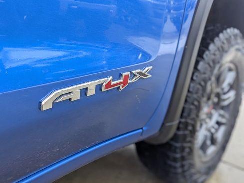 Used 2024 GMC Sierra 1500 AT4X image 12