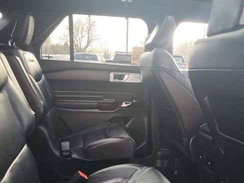 Used 2022 Ford Explorer ST w/ ST Street Pack image 24