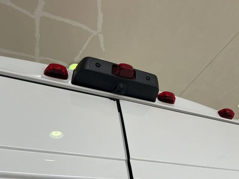 Used 2025 RAM ProMaster 3500 w/ Convenience Group FWD image 17