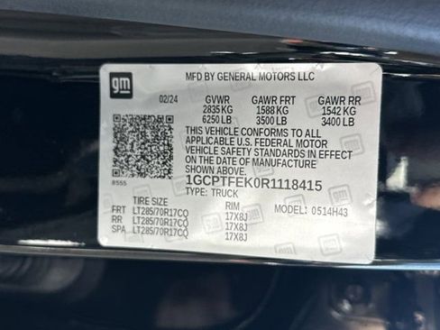 Used 2024 Chevrolet Colorado ZR2 w/ ZR2 Convenience Package III image 36